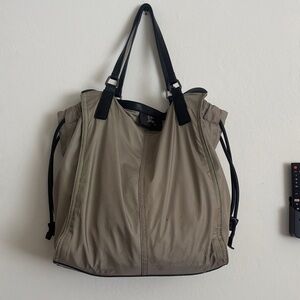 Burberry ❤️  Women's Tote Bag